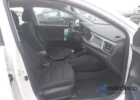 2023 Kia Rio 5-Door S z USA, uszkodzony, nr VIN 3KPA25AD6PE622634